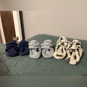 Set of 3: Zutano Baby Booties in Blue, Gray, and Cream (6 Months)